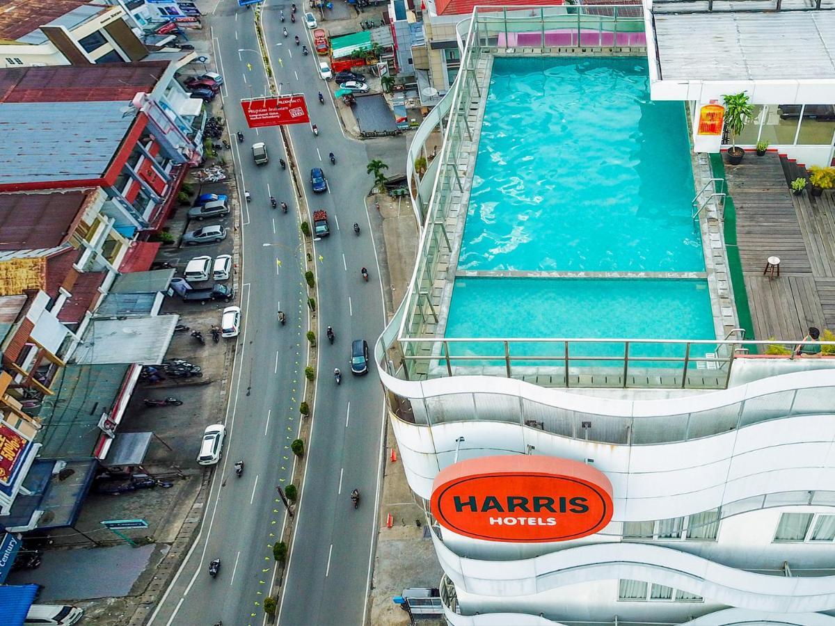 Harris Hotel Pontianak Exterior foto